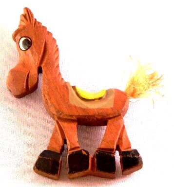 BP290 whimsical wood horse pin, rope tail
